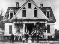 1900: Cherry Lake, FL l-r: Alis Mahulda Pulliam Hinton, Gussie Hinton, Jennie Hinton New, Elbert New, Edward Van Hinton, Edward Leroy Hinton, James Paul Hinton